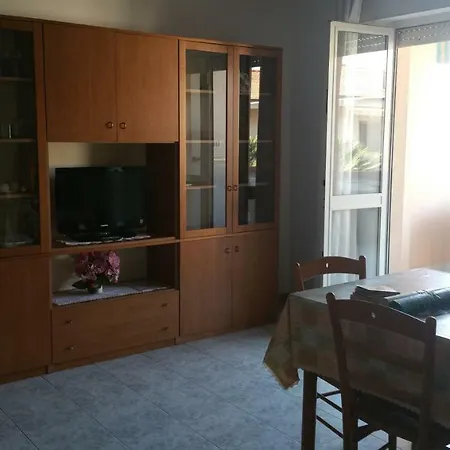 Verona 18 *